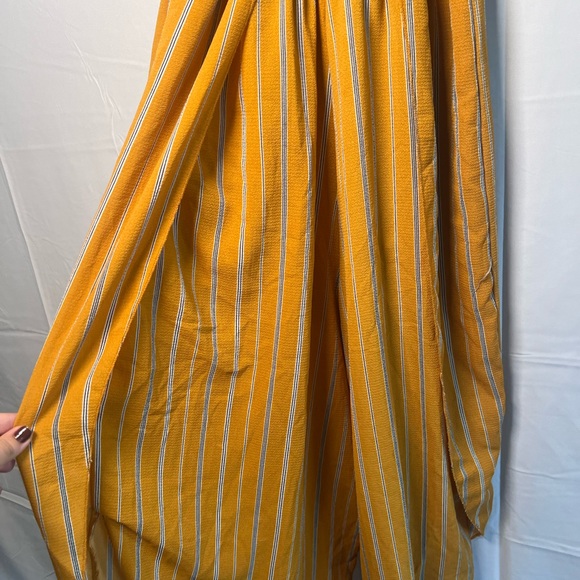 Chic Mustard Striped Jumpsuit With Open Style Pant Legs - size M - Picture 3 of 4